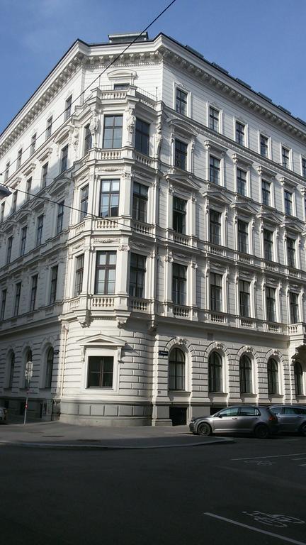 Sobieski City Apartments Вена Экстерьер фото
